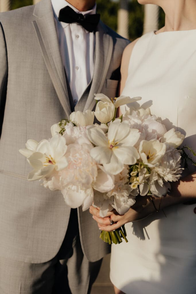 Details of the brides bouquet.